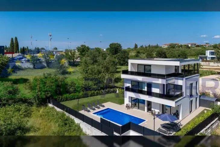 Moderna vila s pogledom na morje, Vabriga – 3