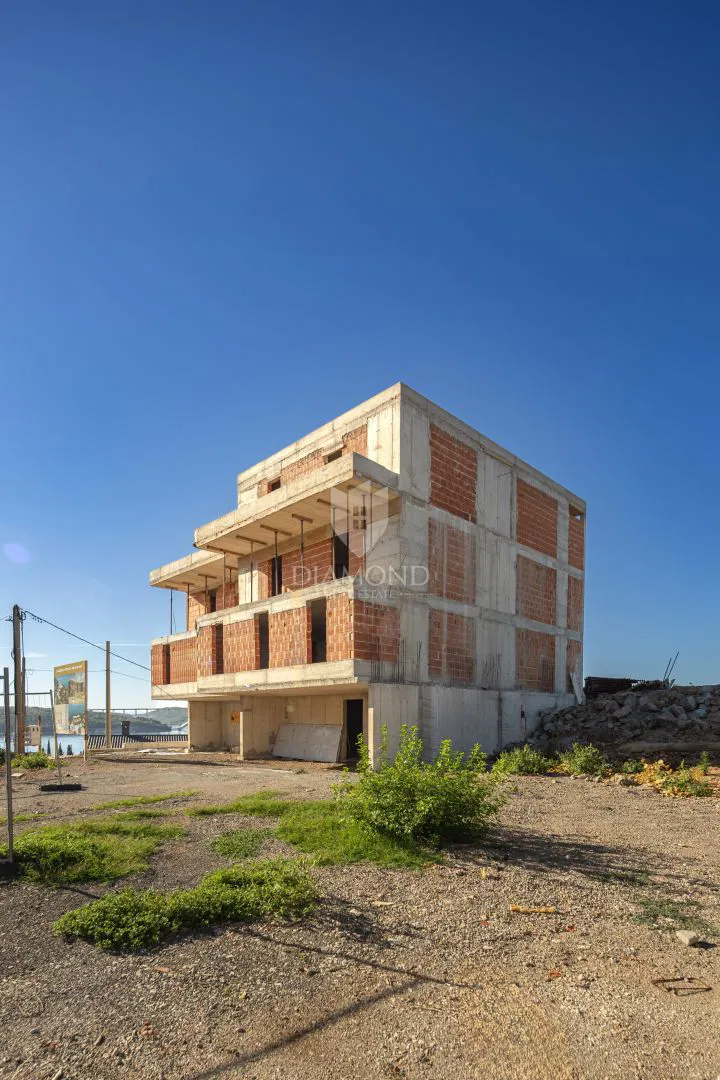 Kraljevica – Neubau, Erste Reihe zum Meer – 2