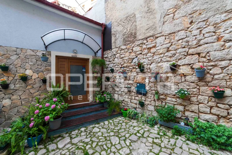 Šibenik Zentrum – Raum geeignet für verschiedene Tätigkeiten – 2