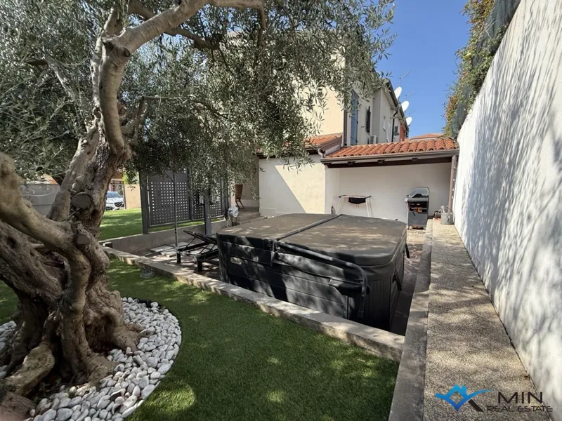 Vrstna hiša s pogledom na morje – Novigrad – 3