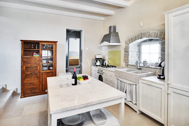 Istrie, Motovun - autentický kamenný dům 220m2 s bazénem – 3