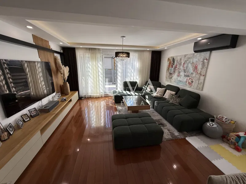 Záhreb, Sesvete, luxusne zariadený štvorizbový byt s terasou a záhradou, NKP 120 m² – 3