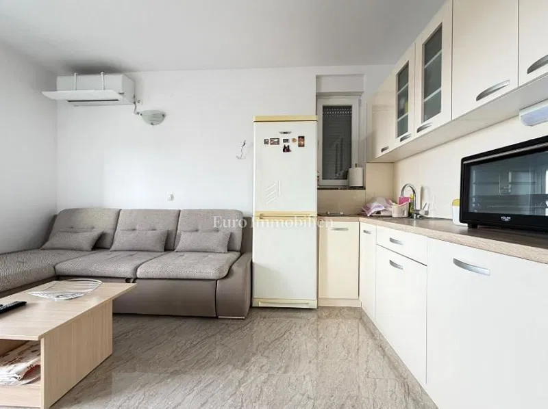 Novalja – Opremljeno stanovanje blizu centra in morja – 2