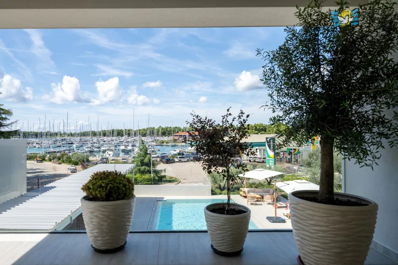 Istra, Novigrad – Luksuzan stan s pogledom na more, samo korak do plaže – 3