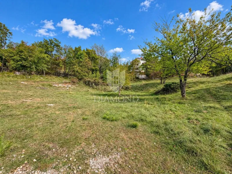Zemljišče Breza, Klana, 1.250m2 – 2