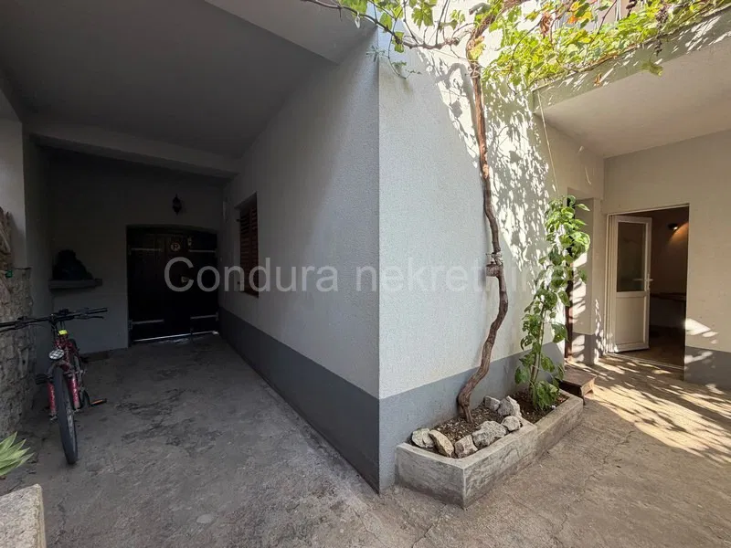 ZATON – CHARMING DALMATIAN HOUSE – RENOVATED AND READY TO MOVE IN – 3