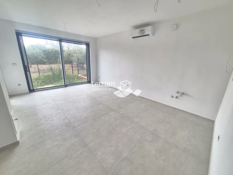 Istra, Pula, Štinjan, stanovanje 55 m2, 2 spalnici + dnevna soba, pritličje, vrt 60 m2, NOVO, #prodaja – 2