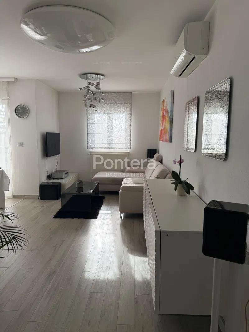 Stanovanje/apartma Zamet, Rijeka, 77m2 – 2