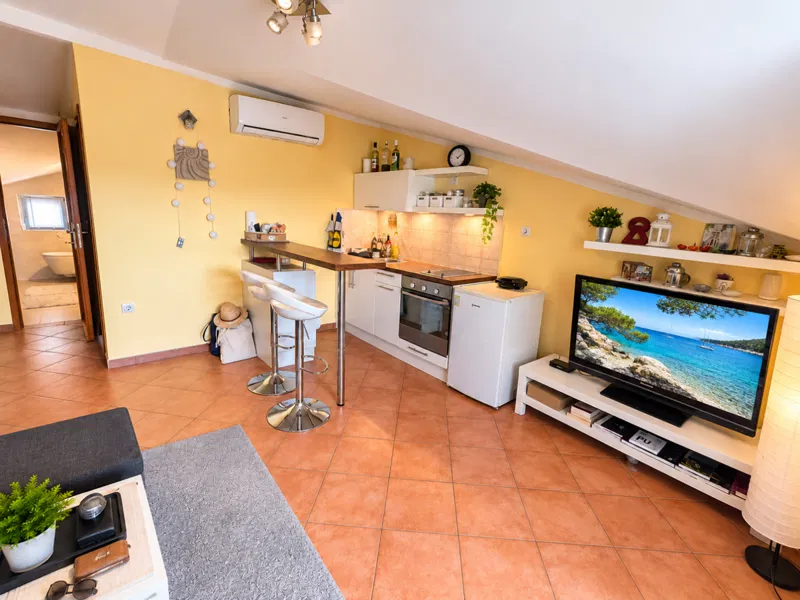 MEDULIN – ATRAKTIVAN, POTPUNO NAMJEŠTEN STAN 45 m² S TERASOM I PARKIRNIM MJESTOM, BLIZINA MORA! – 3