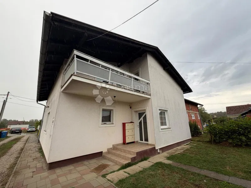 Hiša Moščenica, Petrinja, 256m2 – 2