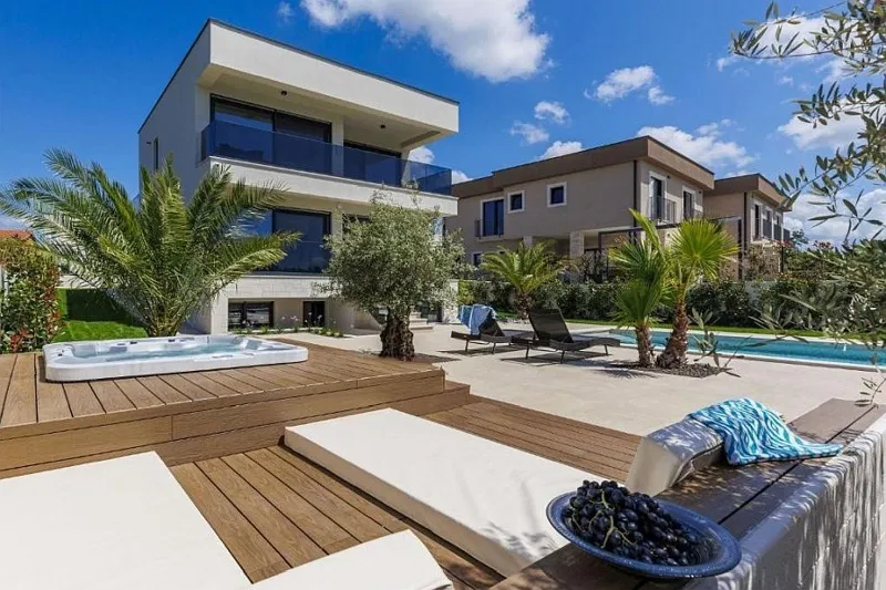 Villa moderna con piscina e area benessere vicino a Parenzo – 2