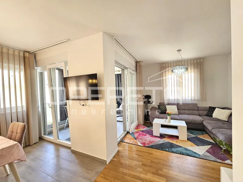 VENDITA, COMODO, MODERNAMENTE ARREDATO APPARTAMENTO 4 VANI, SPALATO-PODSTRANA, NKP 77 m2 (BRP 97,62 m2) – 2