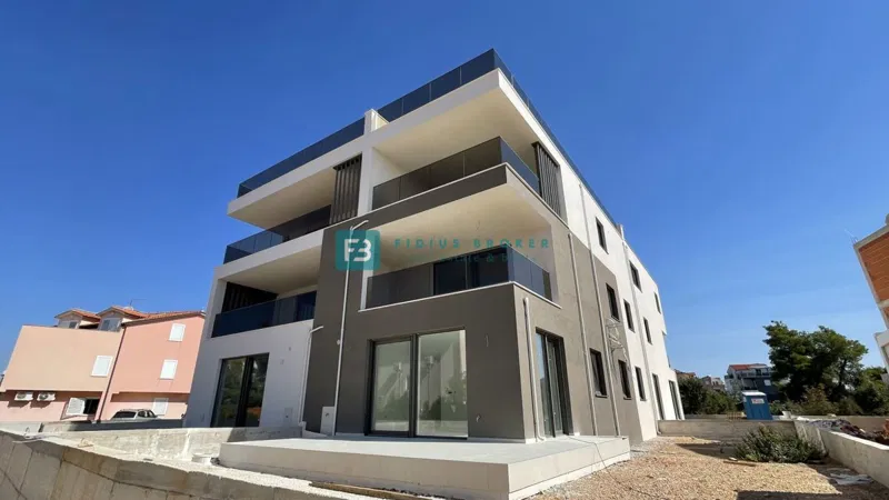 VODICE - SRIMA, novo, top lokacija, 80 m od mora, lift, krovna terasa, panoramski pogled – 3