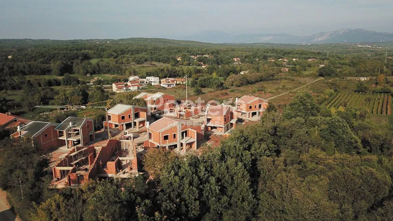 Pozemek Marceljani, Labin, 33.000m2
