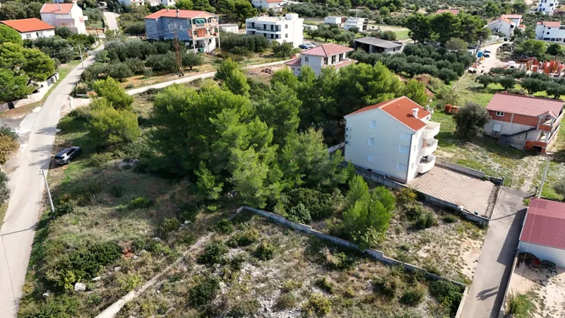 ODLIČNA PRILIKA! SVETI FILIP I JAKOV, GRAĐEVINSKO ZEMLJIŠTE S POGLEDOM NA MORE, 452 m² – 2