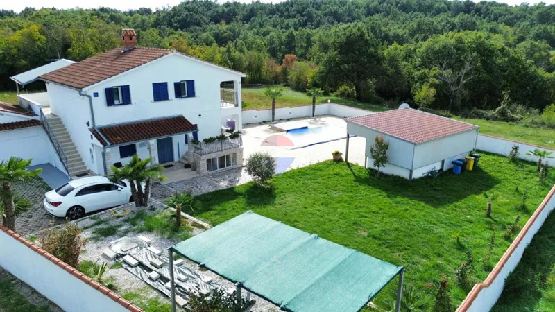Žminj okolica - samostojeća kuća s 2 stana i garaža – 2