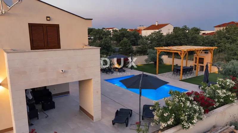 Zadar, Murvica, vila, bazen, 150 m² – 2
