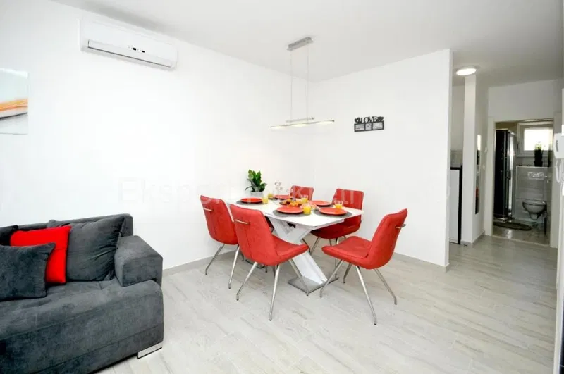 Trogir – two-room apartment, long-term rental – prime location, recent construction!!! – 3