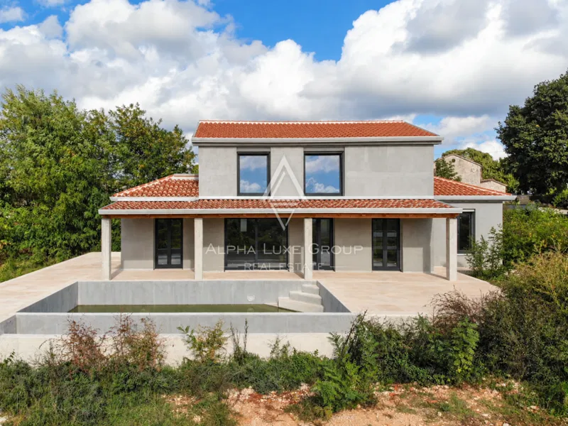 Isztria, Tinjan, modern ház medencével és nagy telekkel – 2