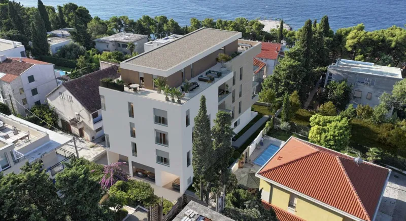 SPLIT CENTAR- S05-2.kat- 3soban stan-100m od plaže – 2