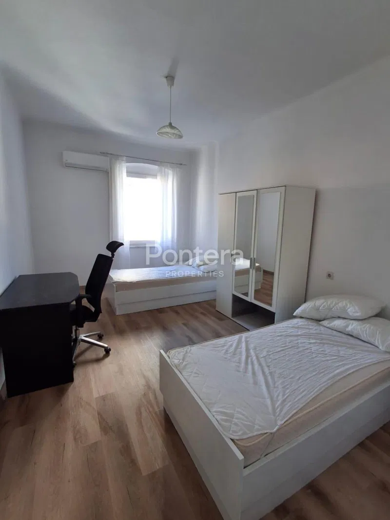 BELVEDER, 77m2, renoviran trosoban stan s pogledom na more – 2
