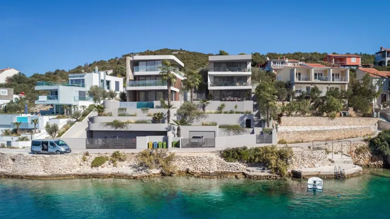 Vinišće - Vila prvi red uz more s garažom i liftom – 3