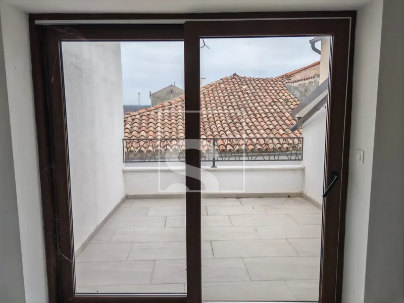 Vodnjan, Kuća sa četiri stambene jedinice – 3