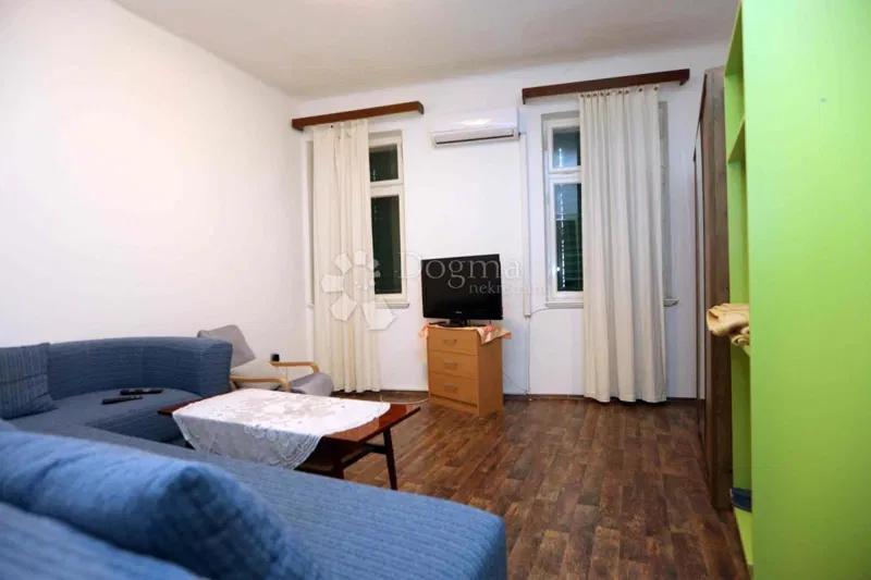 Nekretnina s karakterom, pogledom i potencijalom – u samom srcu Šibenika – 3