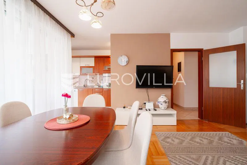 Zadar, Put Nina, iznajmljuje se moderan trosoban stan površine 84,89 m² za dugoročni najam – 2