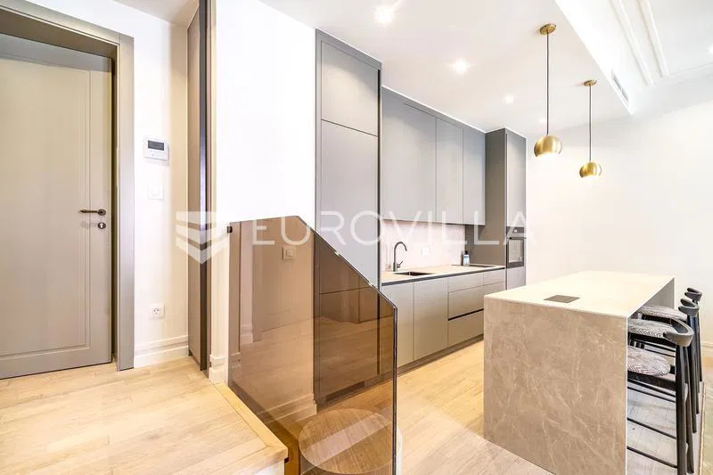 Zagreb, luxury one-room apartment in the center, 43 m² – 3