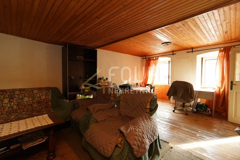 Rijeka, Trsat, dvoetažni 2s+db, 90 m2 – 2