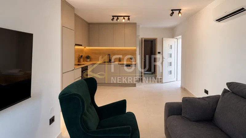 Rijeka, Škurinje, 1s+db, balkon, pogled na more – 3