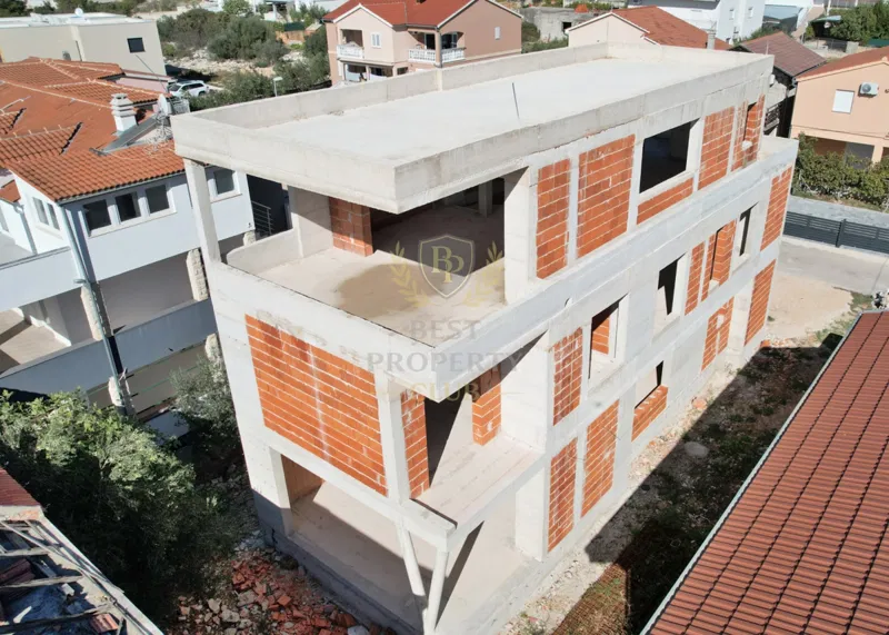 Luksuzni dvoetažni stan – Vodice, Hrvatska – 2