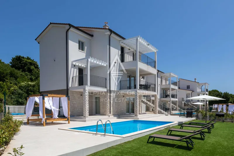 Istra, Diminići – vila s prekrasnim bazenom i panoramskim pogledom na more – 2