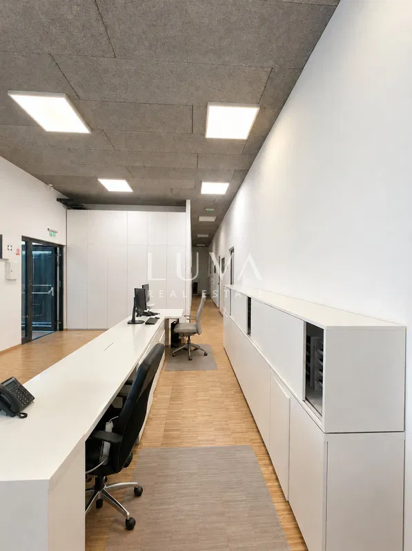 Sveta Nedelja, moderna poslovna zgrada 550m2 za najam – 2