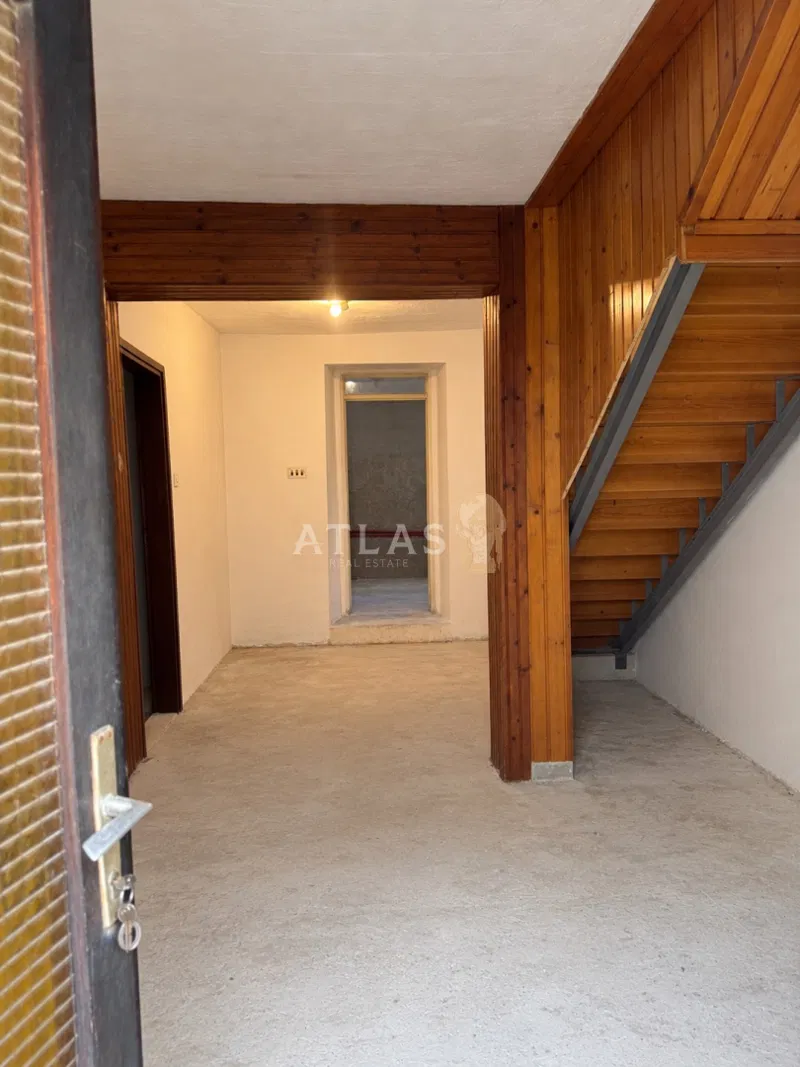 DRAGUĆ | KUĆA ZA RENOVACIJU – 2