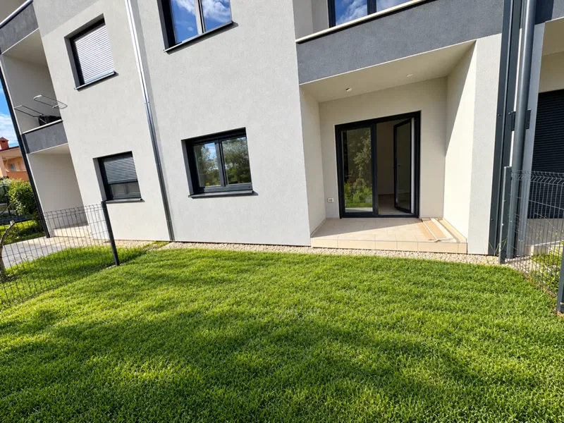 PULA, NOVA VERUDA – NOVOGRADNJA! TROSOBAN STAN 52,24 m² S PRIVATNIM VRTOM, LOĐOM I PARKIRNIM MJESTOM!