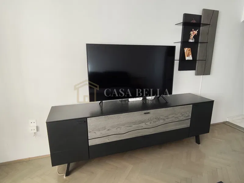 GORNJA VEŽICA – 2S+DB, POTPUNO NAMJEŠTEN STAN 61 m² – 3