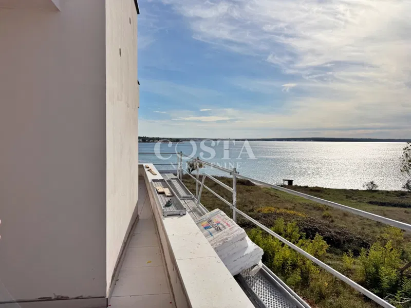 ZADAR, PRIVLAKA - Stan u izgradnji 60 m od mora S8