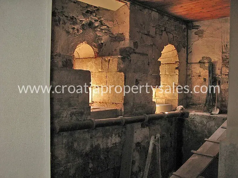 Split, office space for sale, 350.000 € – 3