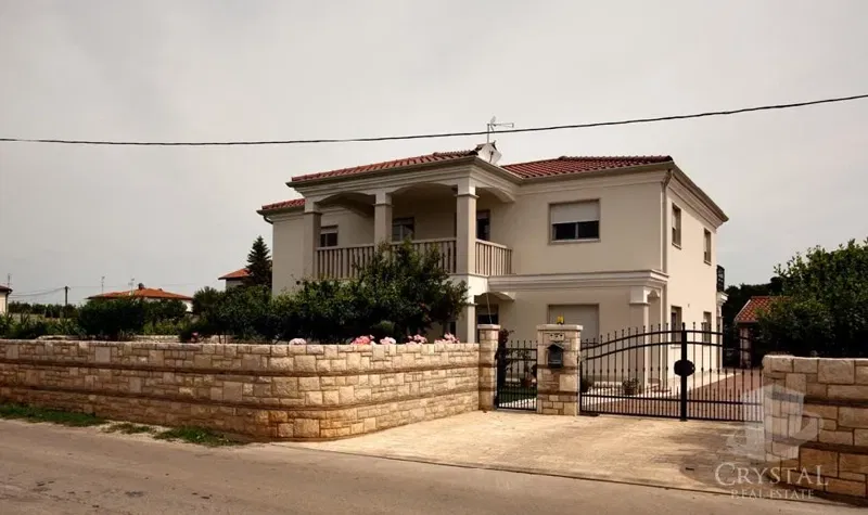 Casa – 2