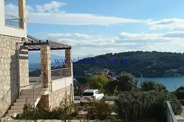 ŠOLTA, HOUSE WITH APARTMENTS, NEAR THE SEA – 3