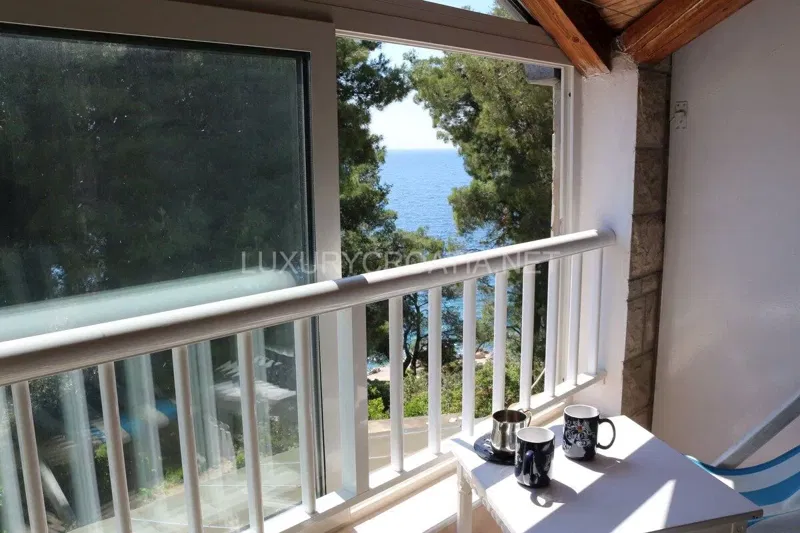 First line to the sea house for sale on the Croatian island Korcula – 3
