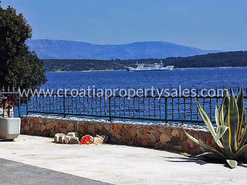 Hvar, house for sale, 900.000 € – 2