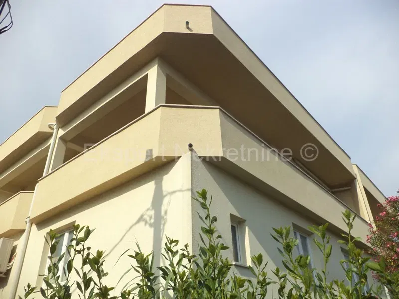 K. Gomilica, confortevole appartamento di 3 locali 230 mq, con ampio terrazzo – 2