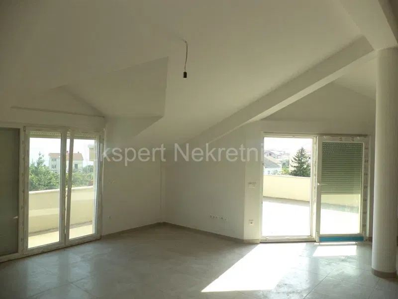 K. Gomilica, confortevole appartamento di 3 locali 230 mq, con ampio terrazzo – 3