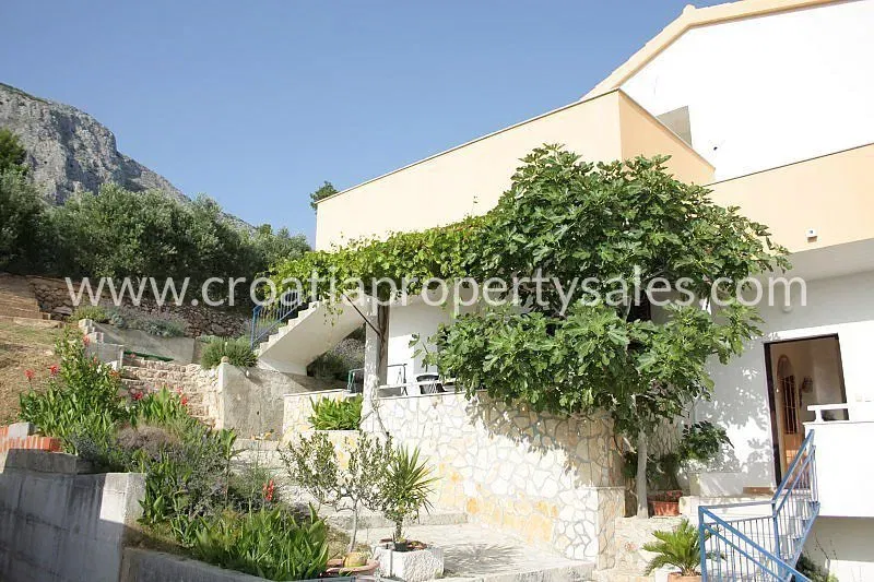 Omis, house for sale, 800.000 € – 3