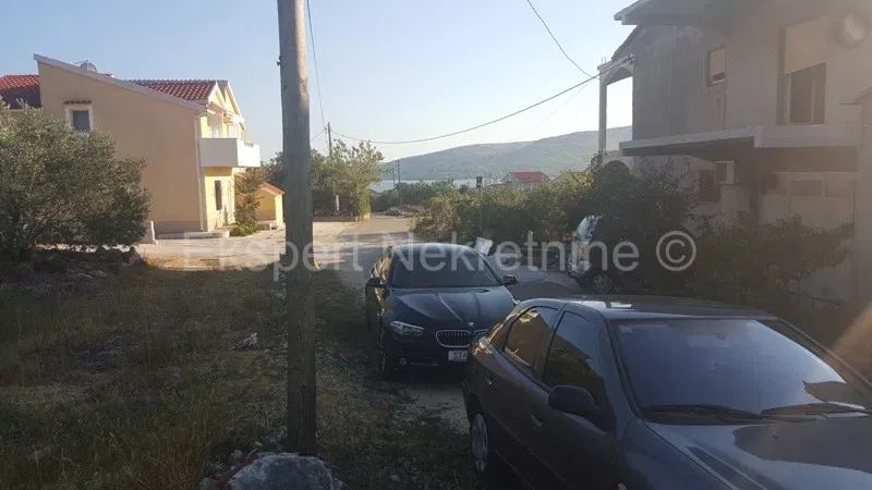 Seget Vranjica, building plot 1200 m2, 350 m from the sea – 2