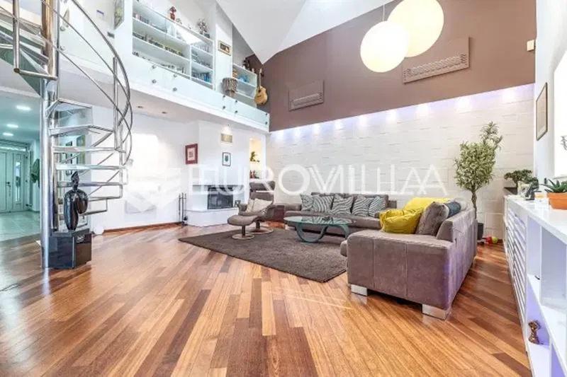 House, Zagreb, Gajnice – 2