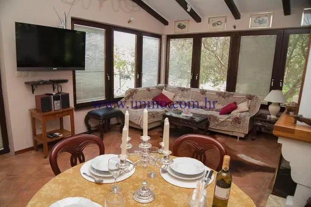 SPLIT, ŽNJAN, VILLA ON THE SEAFRONT! – 3